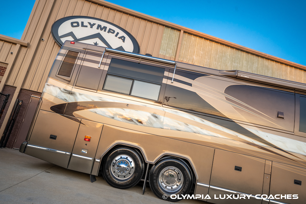 2001 Prevost Marathon H3-45 For Sale