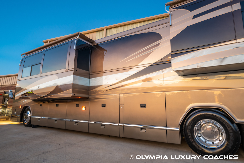 2001 Prevost Marathon H3-45 For Sale