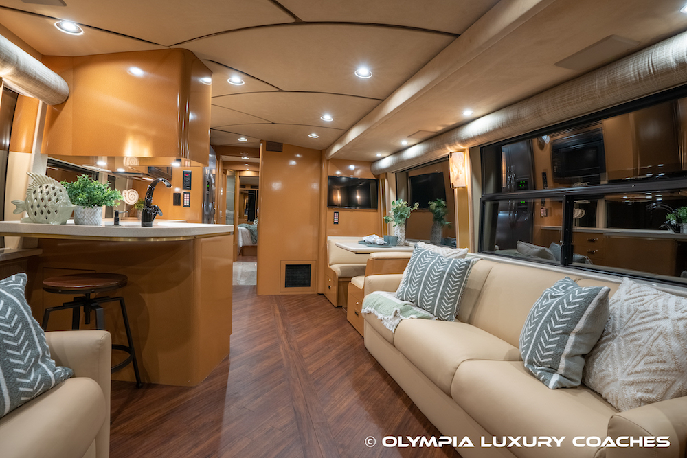 2001 Prevost Marathon H3-45 For Sale