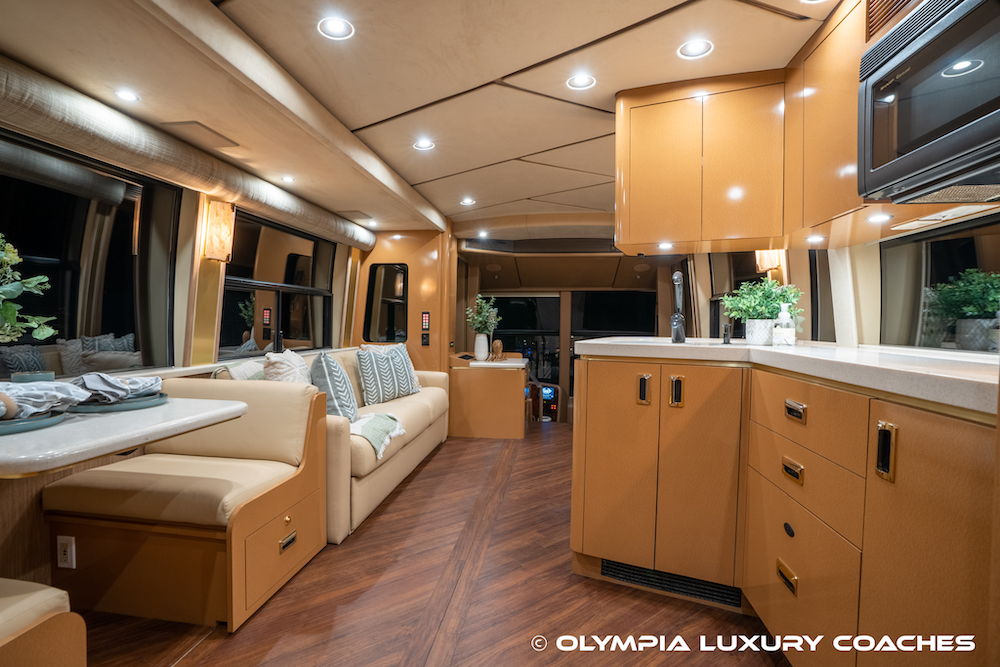 2001 Prevost Marathon H3-45 For Sale