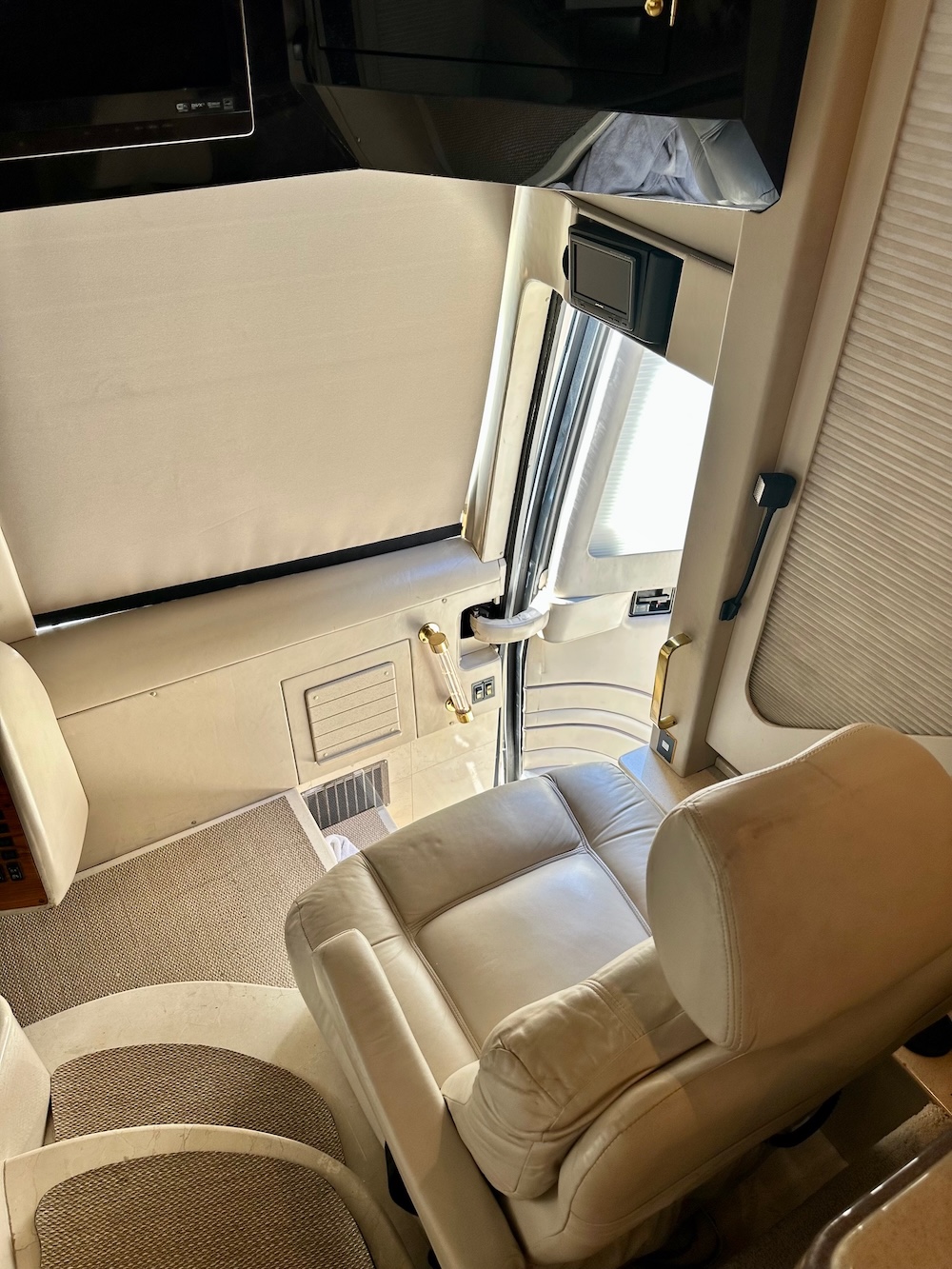 2001 Prevost Marathon H3-45 For Sale