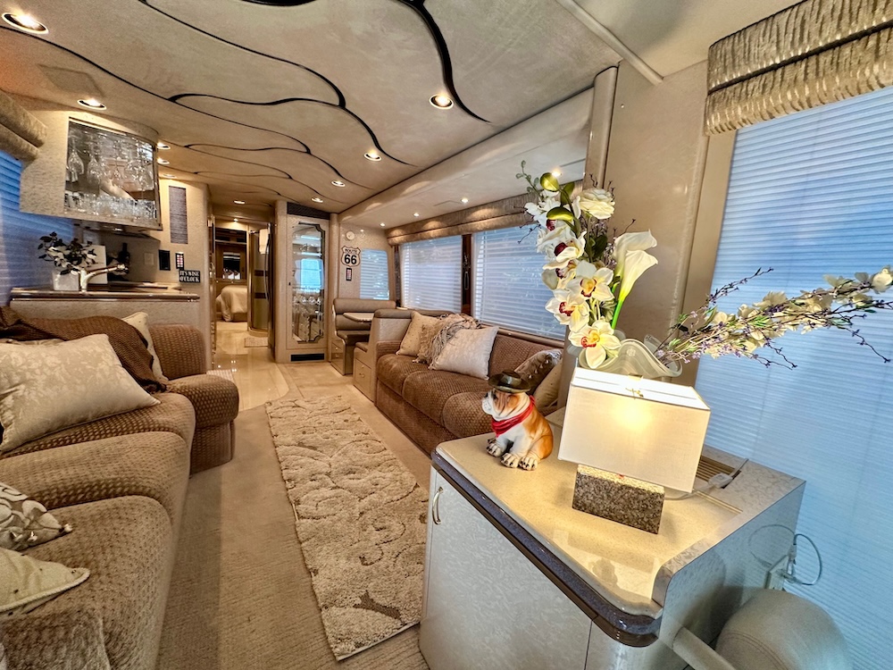 2001 Prevost Marathon H3-45 For Sale