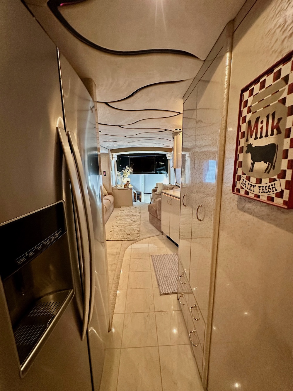 2001 Prevost Marathon H3-45 For Sale