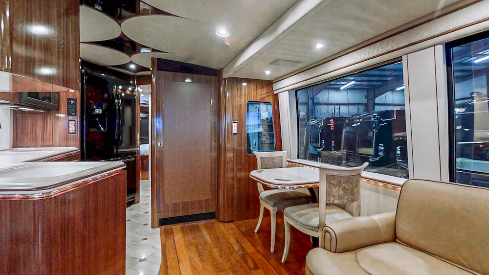 2001 Prevost Marathon H3-45 For Sale