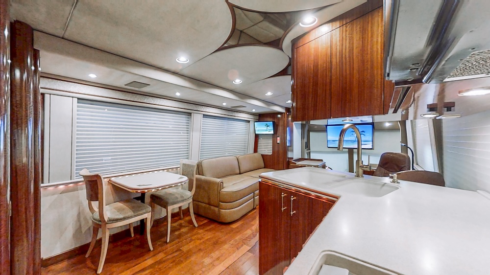 2001 Prevost Marathon H3-45 For Sale