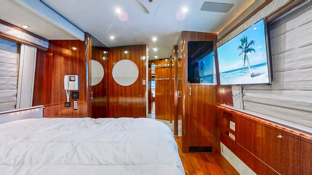 2001 Prevost Marathon H3-45 For Sale