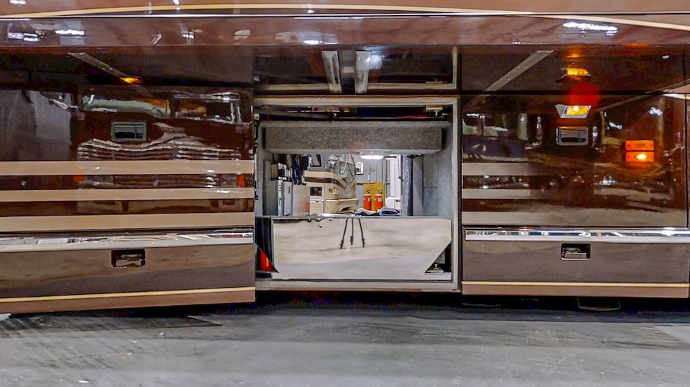 2001 Prevost Marathon H3-45 For Sale