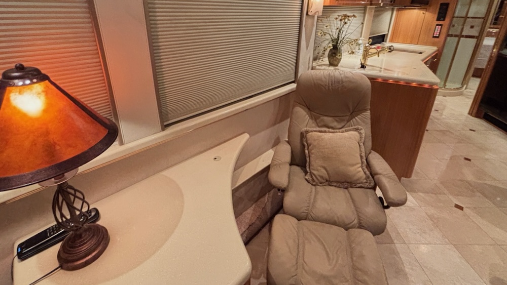 2001 Prevost Marathon XLII For Sale