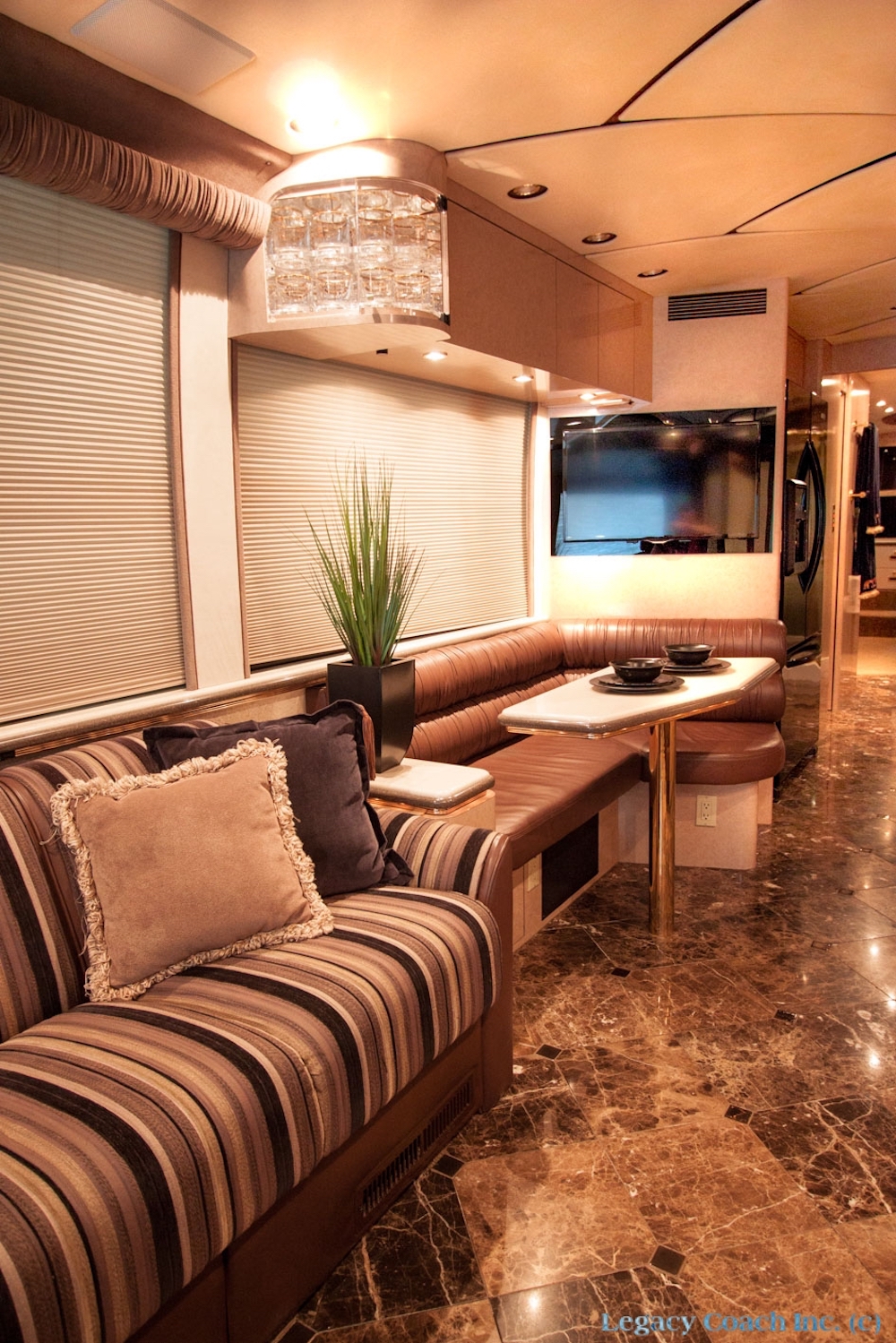 2001 Prevost Marathon XLII For Sale