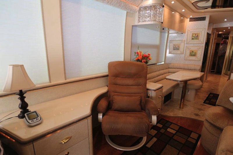 2001 Prevost Marathon XLII For Sale