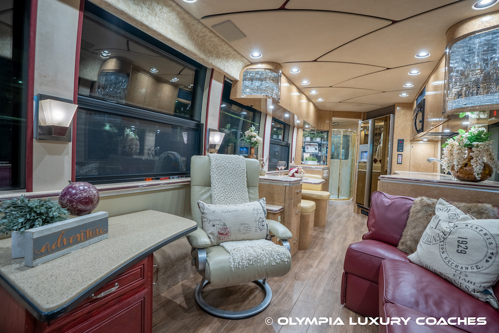 2001 Prevost Marathon XLII For Sale