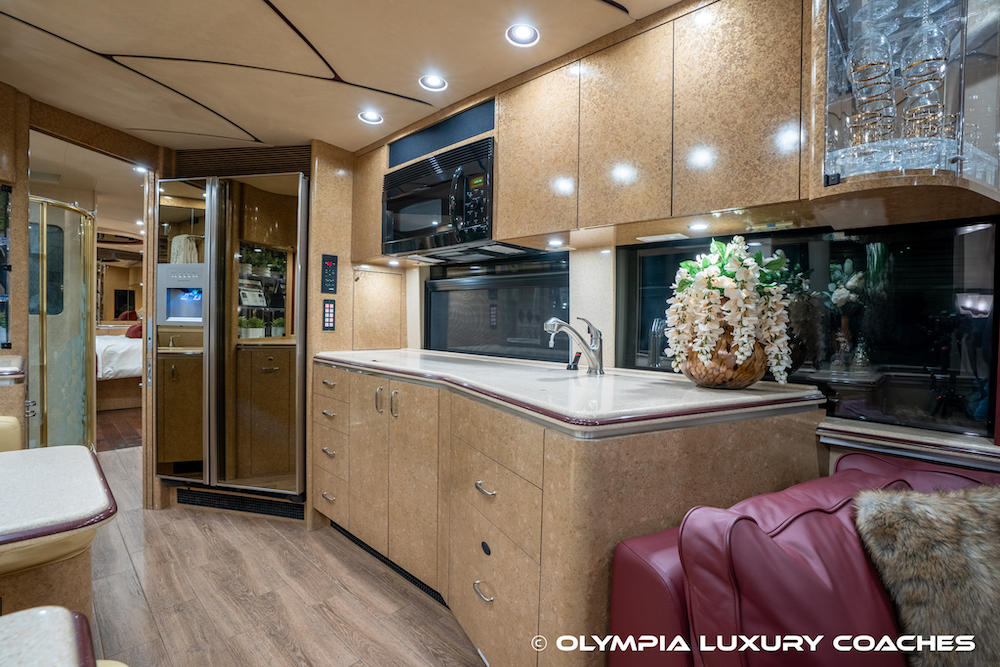 2001 Prevost Marathon XLII For Sale