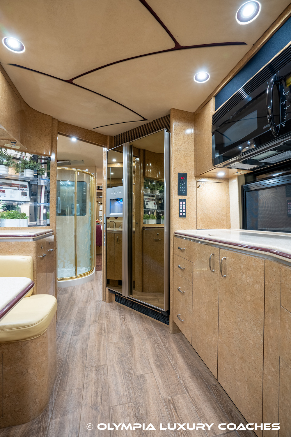 2001 Prevost Marathon XLII For Sale