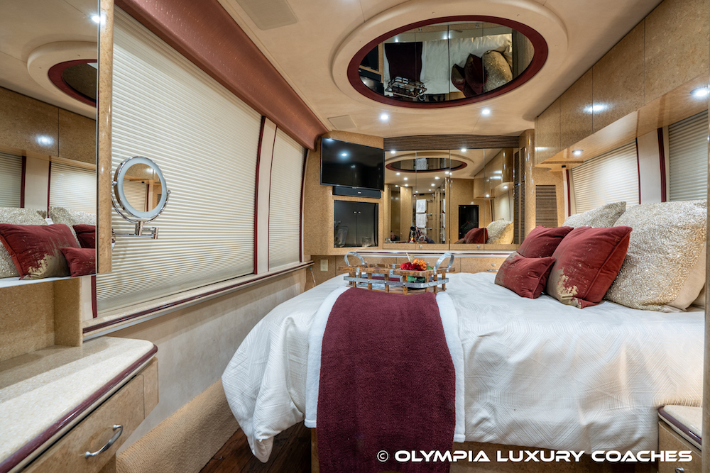 2001 Prevost Marathon XLII For Sale