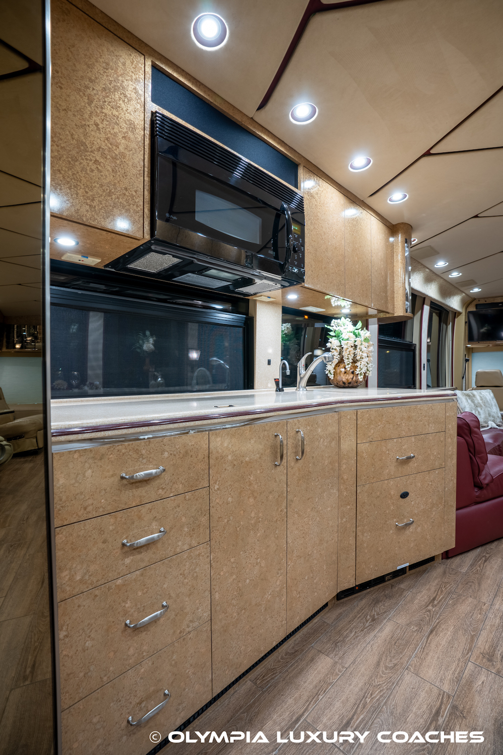 2001 Prevost Marathon XLII For Sale