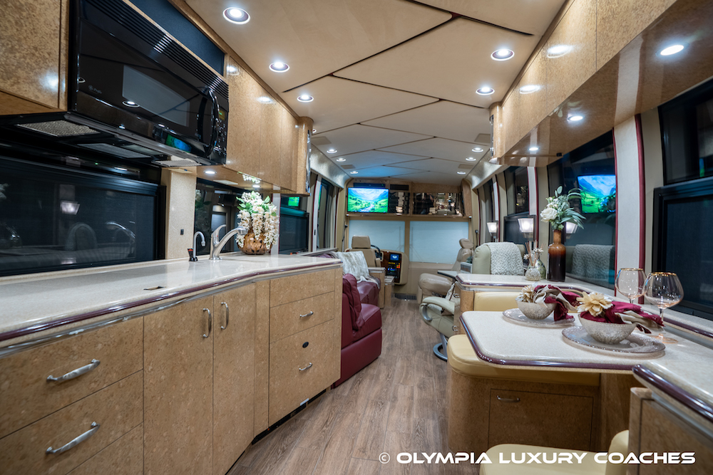 2001 Prevost Marathon XLII For Sale