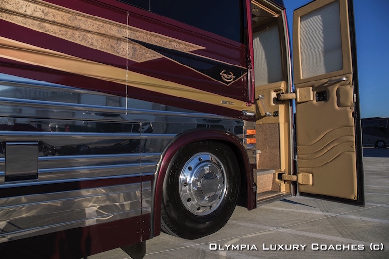 2001 Prevost Marathon XLII For Sale