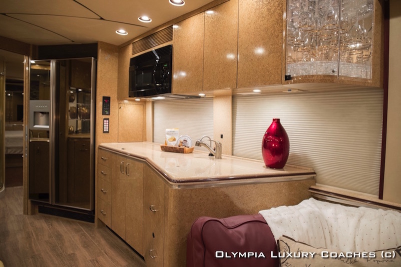 2001 Prevost Marathon XLII For Sale