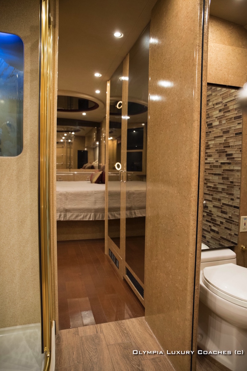 2001 Prevost Marathon XLII For Sale