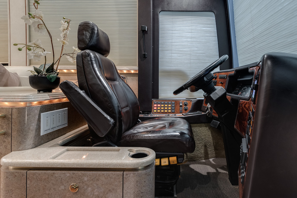 2001 Prevost Marathon XLII For Sale