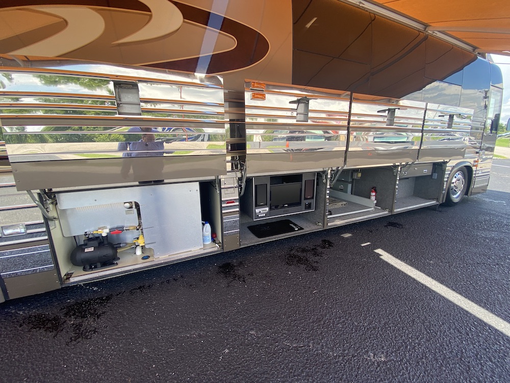 2001 Prevost Marathon XLII For Sale