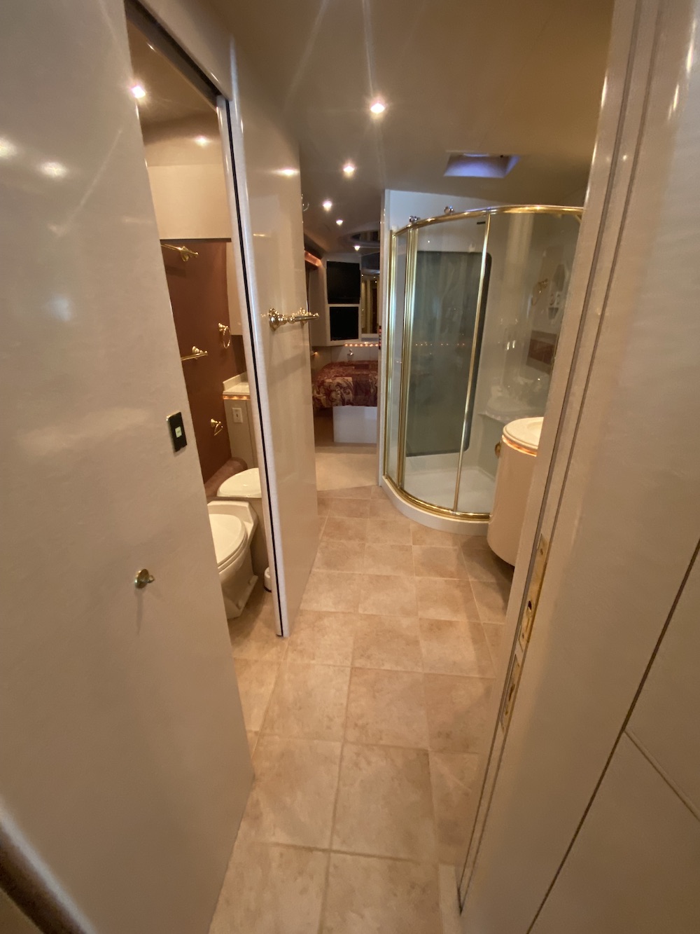 2001 Prevost Marathon XLII For Sale