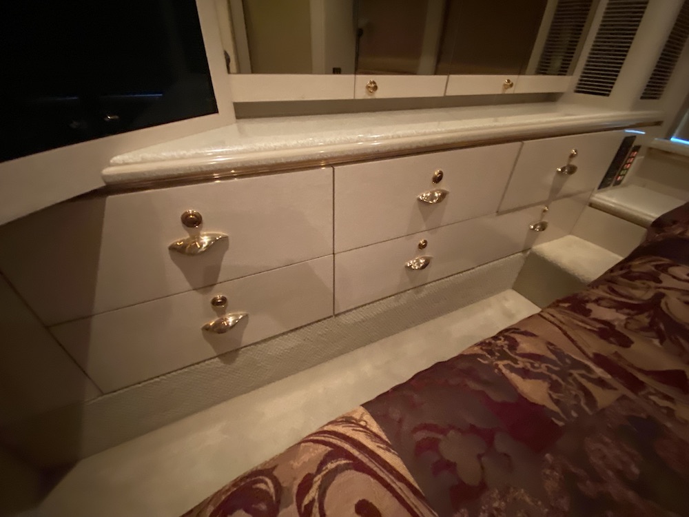 2001 Prevost Marathon XLII For Sale