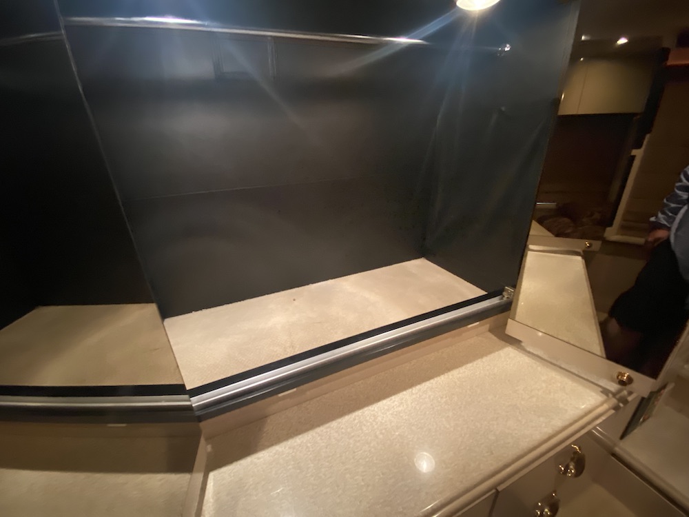 2001 Prevost Marathon XLII For Sale