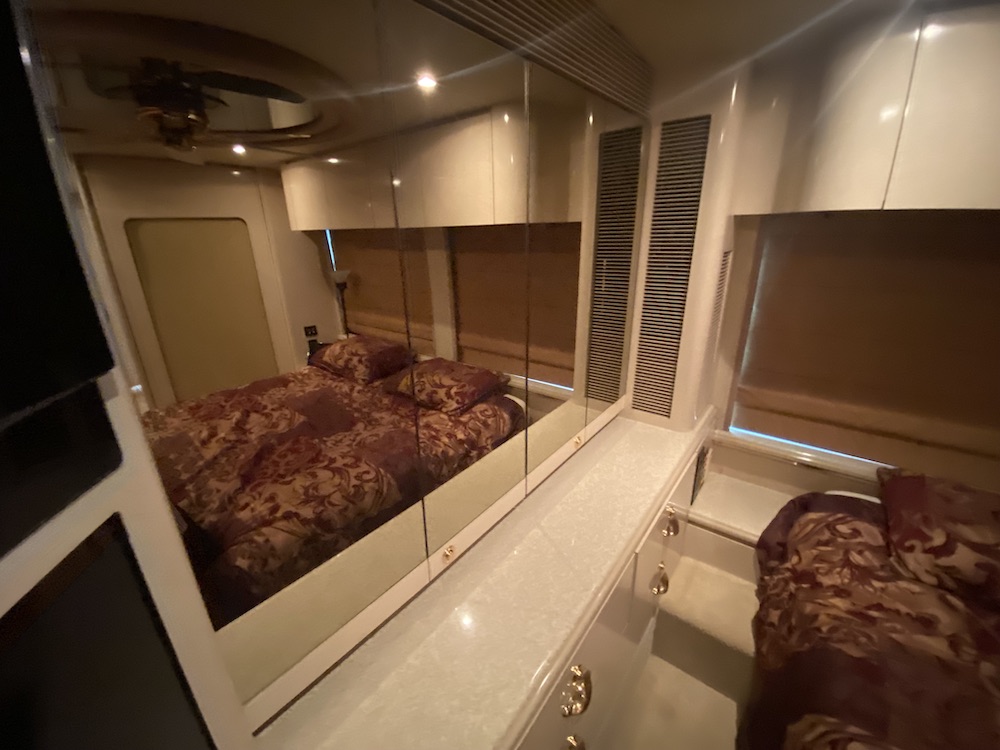 2001 Prevost Marathon XLII For Sale