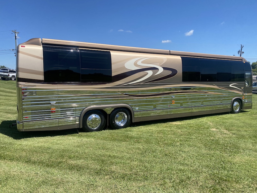 2001 Prevost Marathon XLII For Sale