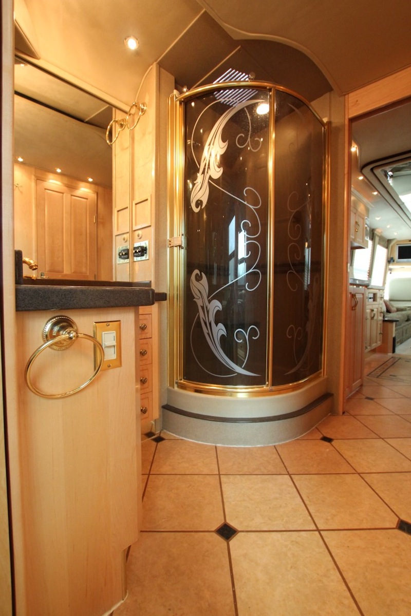 2001 Prevost Royale XLII For Sale