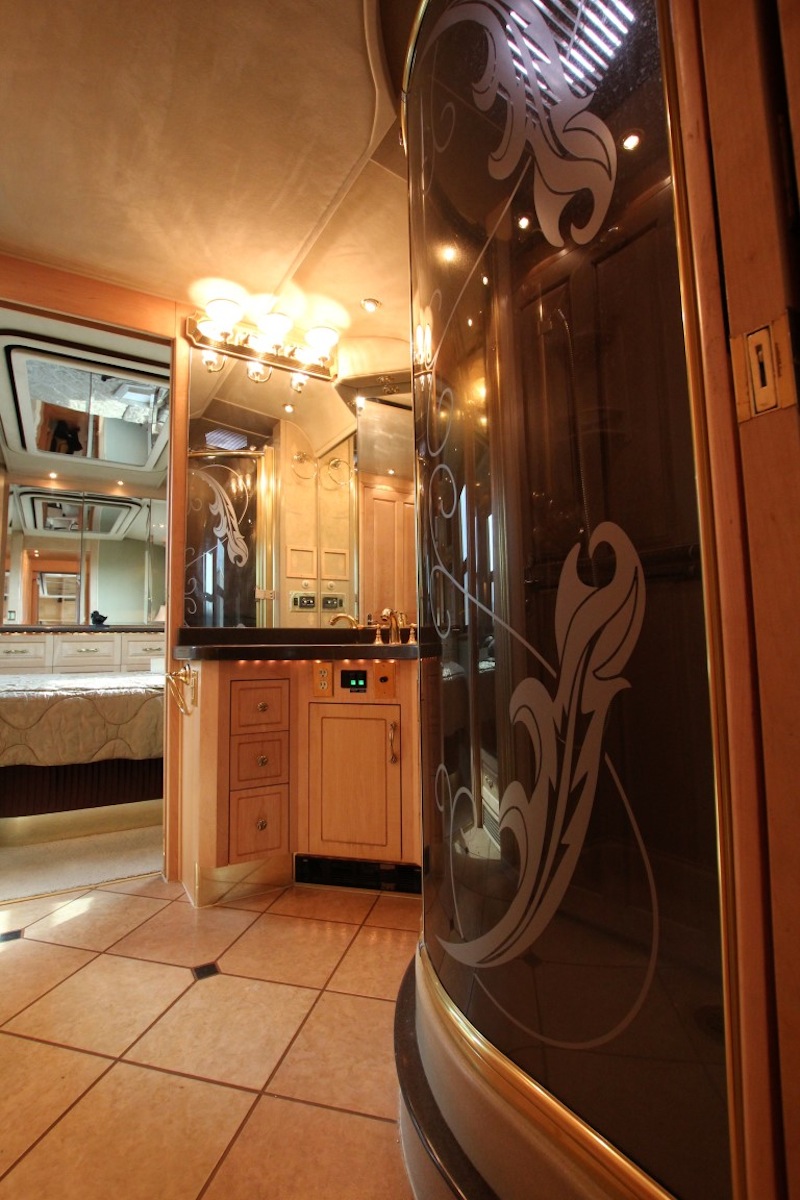 2001 Prevost Royale XLII For Sale