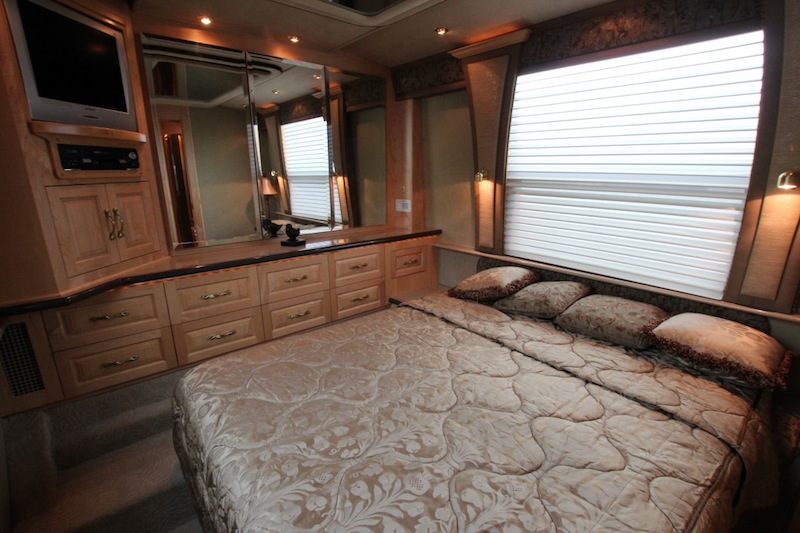 2001 Prevost Royale XLII For Sale