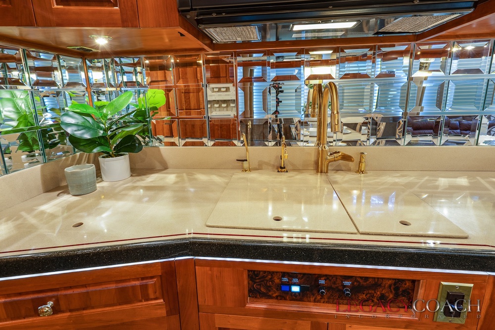 2001 Prevost Royale XLII For Sale