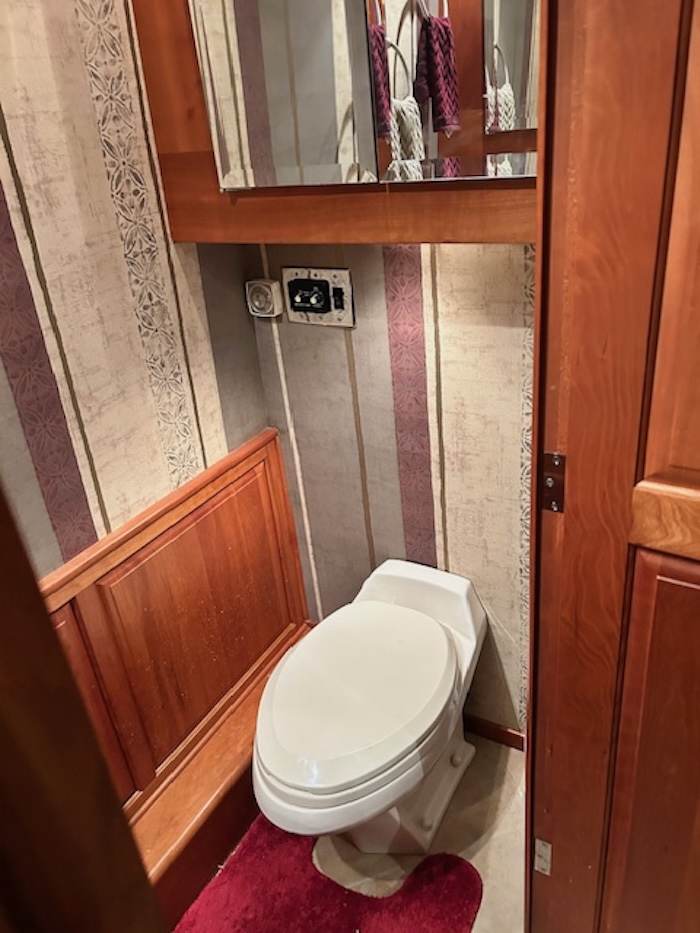 2006 Prevost Royale XLII For Sale