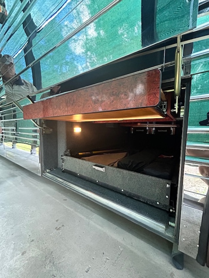 2006 Prevost Royale XLII For Sale