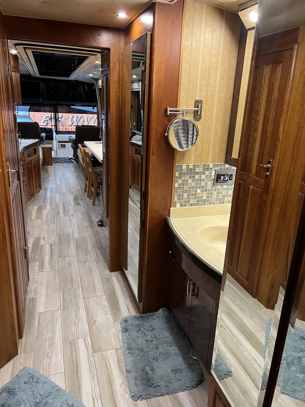 2001 Prevost Royale XLII For Sale