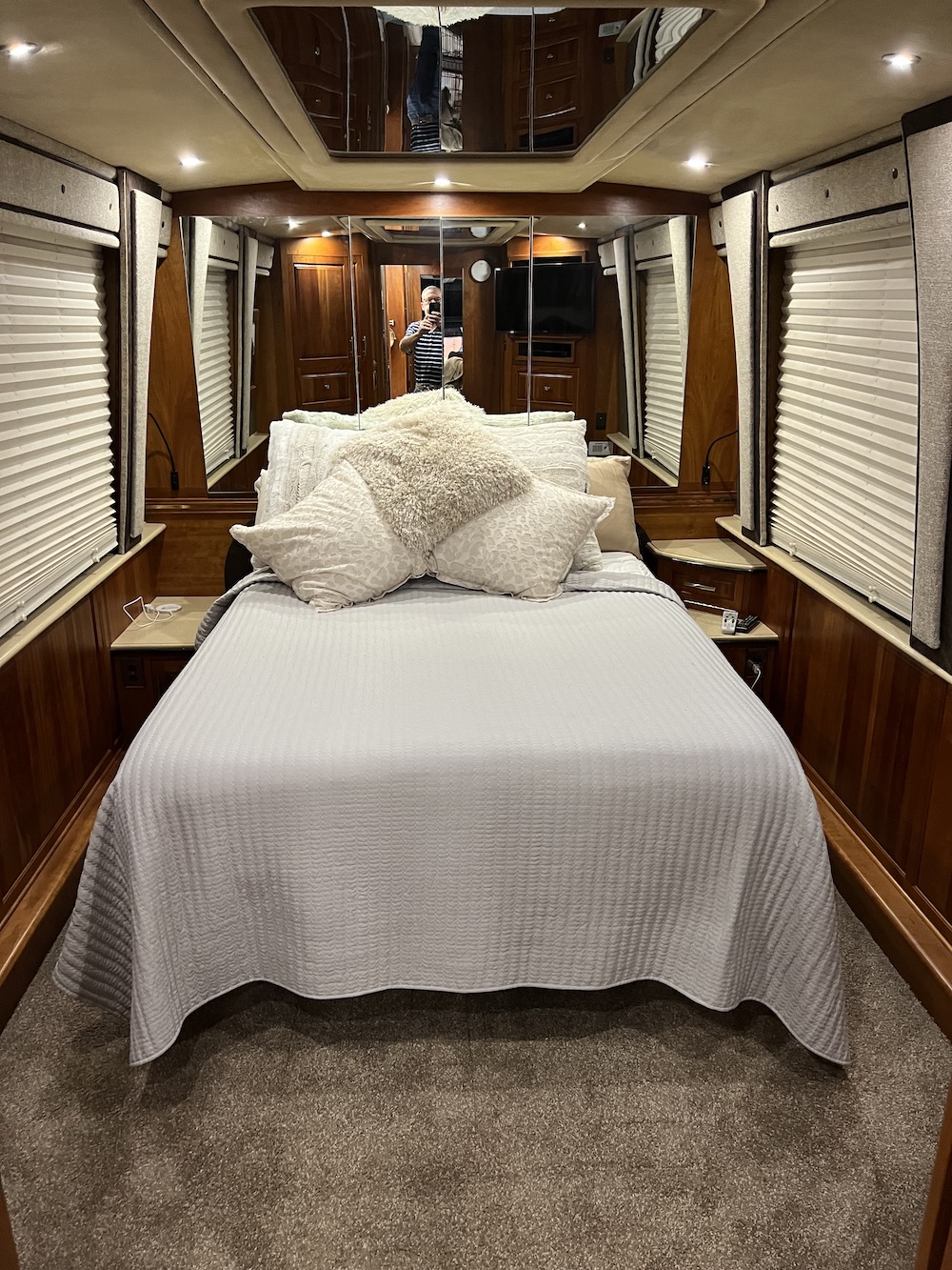 2001 Prevost Royale XLII For Sale