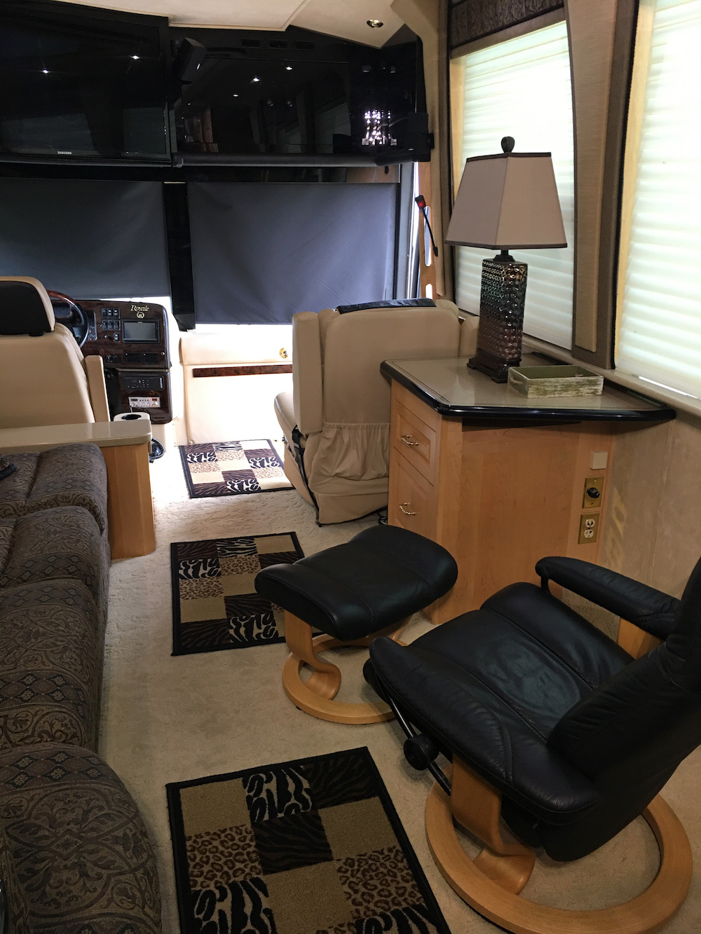 2001 Prevost Royale XLII For Sale