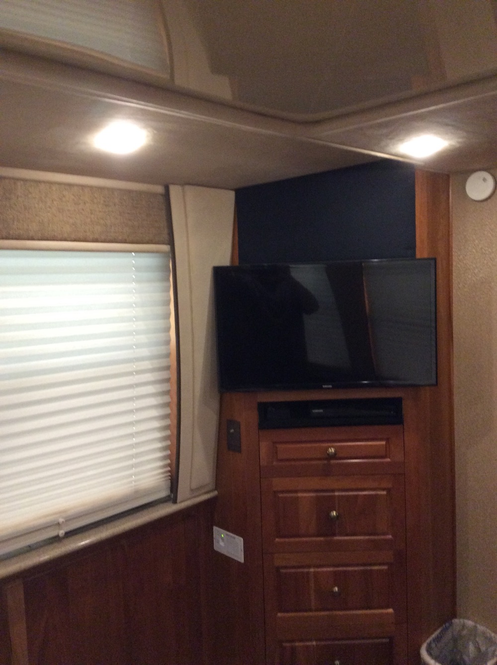 2001 Prevost Royale XLII For Sale