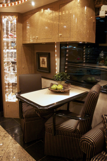 2001 Prevost Vantare For Sale