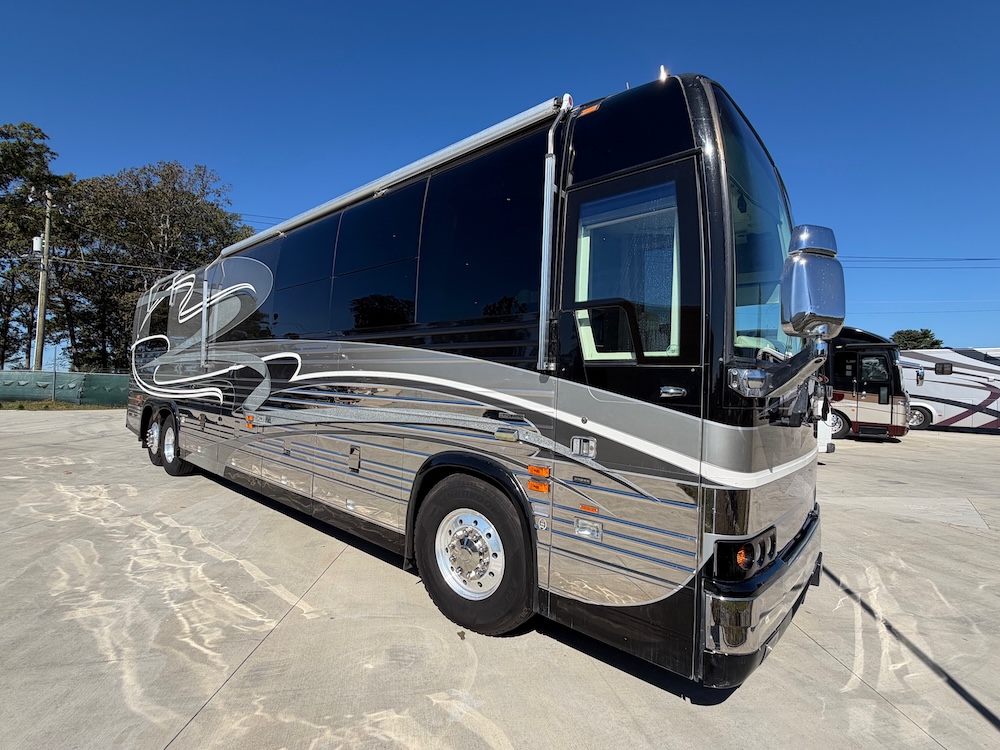 2002 Prevost Country Coach XLII For Sale