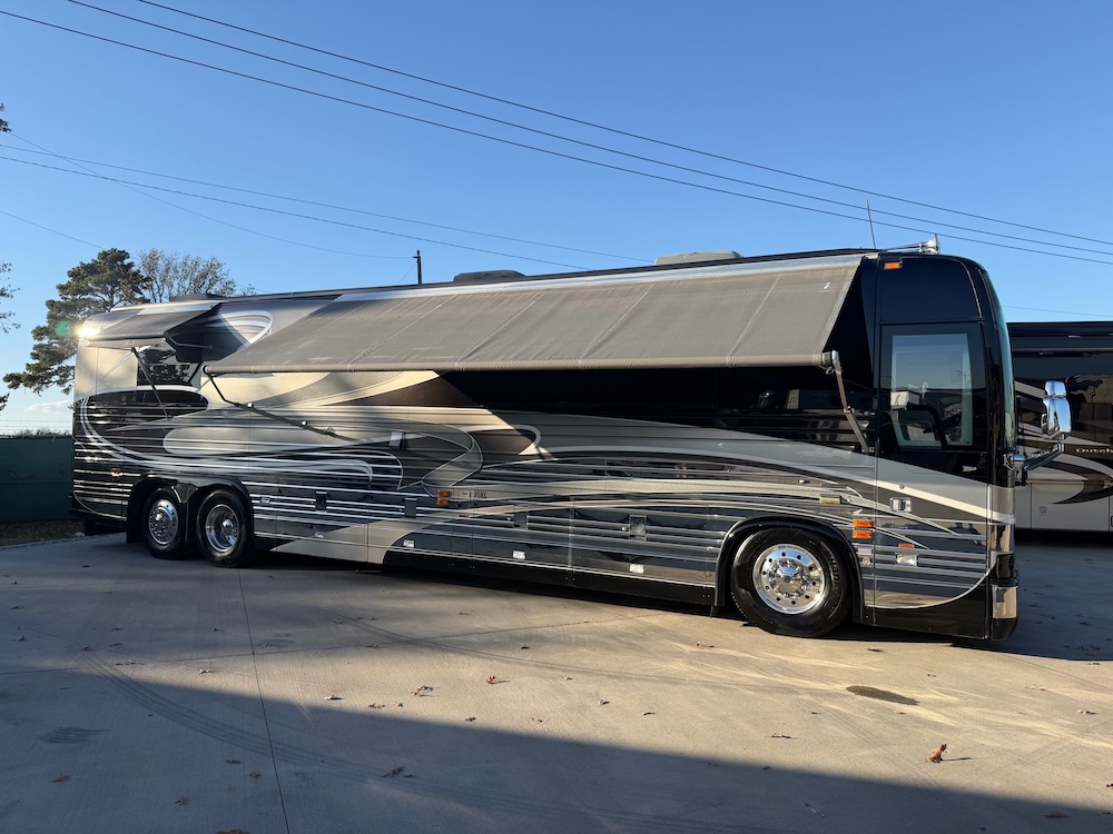2002 Prevost Country Coach XLII For Sale