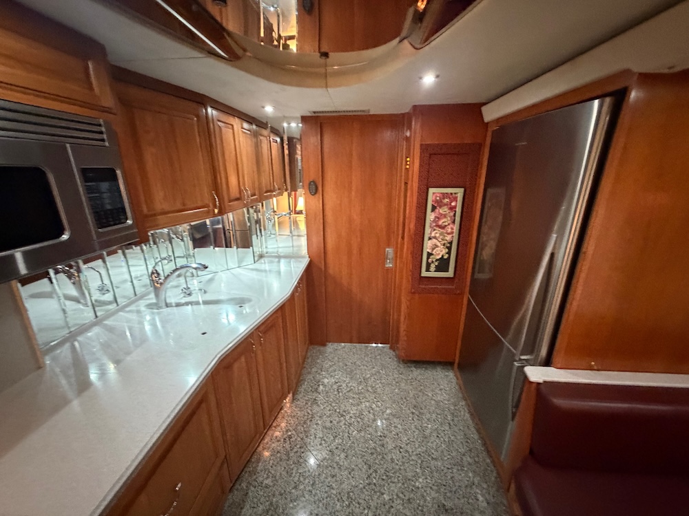 2002 Prevost Country Coach XLII For Sale