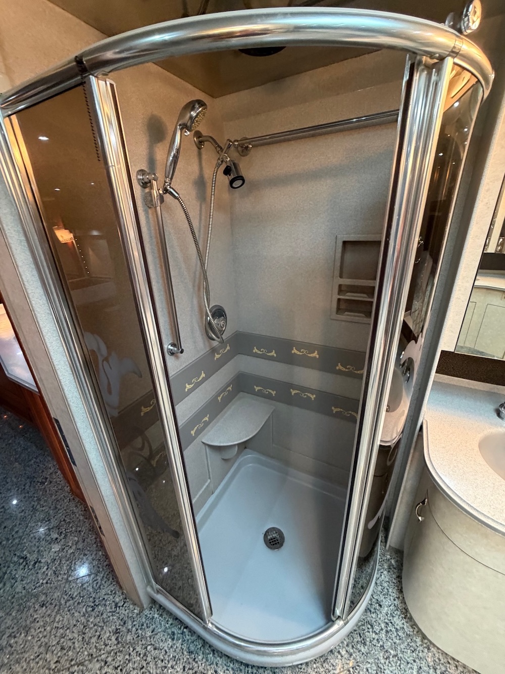 2002 Prevost Country Coach XLII For Sale