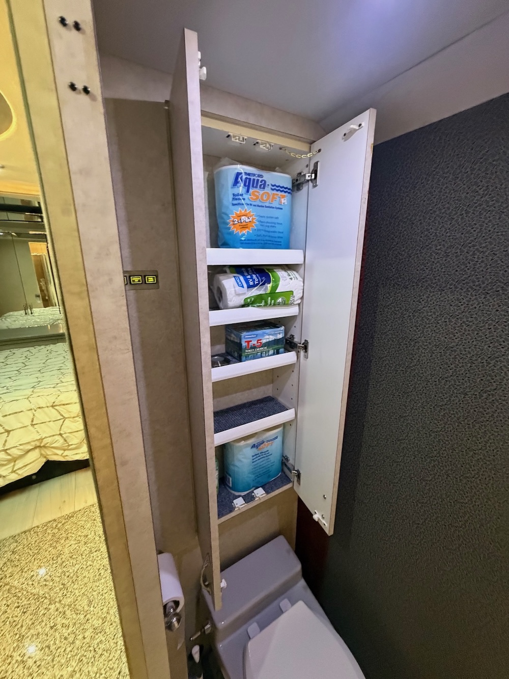 2002 Prevost Country Coach XLII For Sale