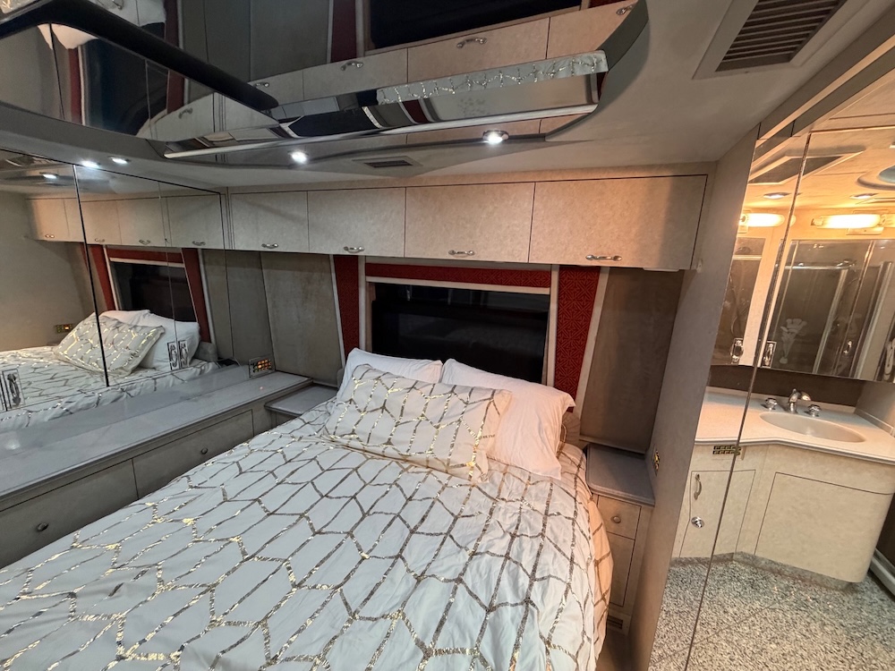 2002 Prevost Country Coach XLII For Sale