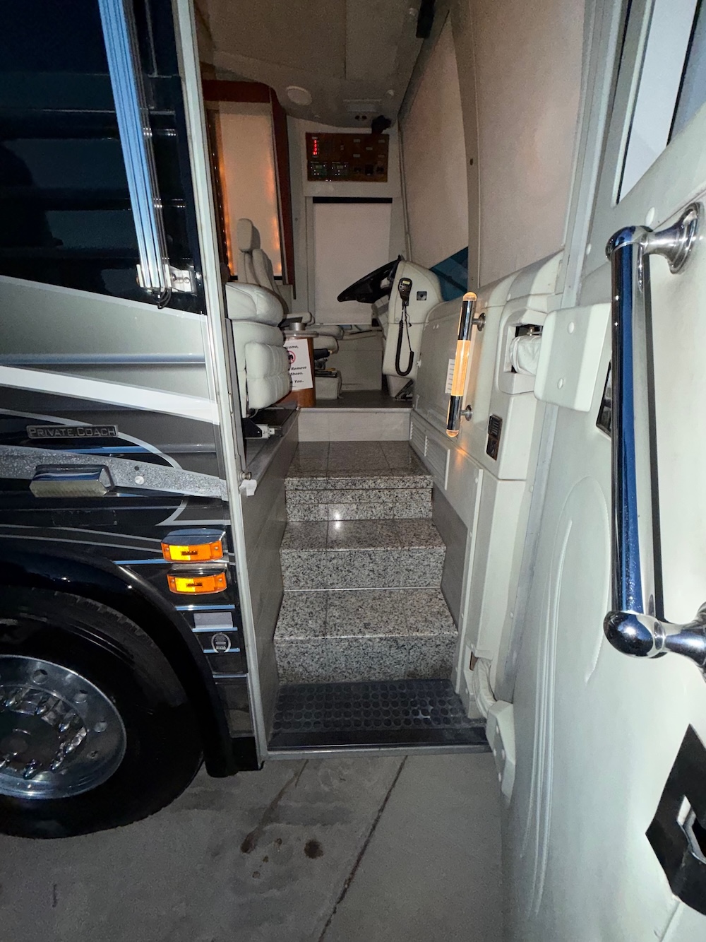 2002 Prevost Country Coach XLII For Sale