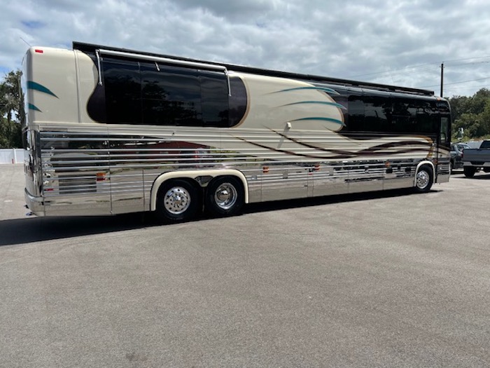 2002 Prevost Angola XLII For Sale