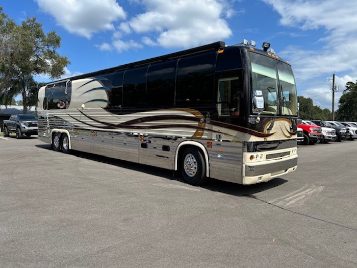 2002 Prevost Angola XLII For Sale